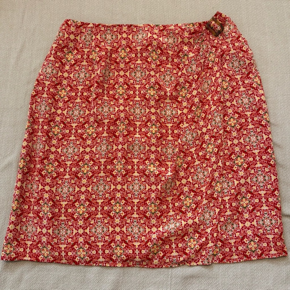 Women's Liz Claiborne 100% Silk A-line-style skirt Size 12